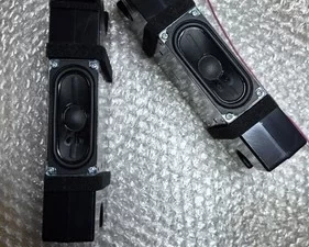 Hisense 65S8 , set  Speakers