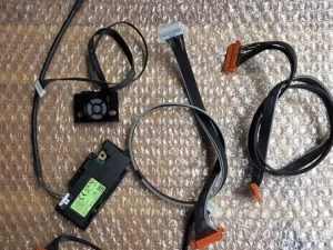 Samsung QA55Q75RAW  SET OF CABLES AND WIFI MODULE, POWER ON BUTTONS