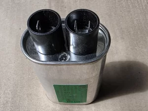 Capacitor For Microwave 1UF 240 Volts Ac