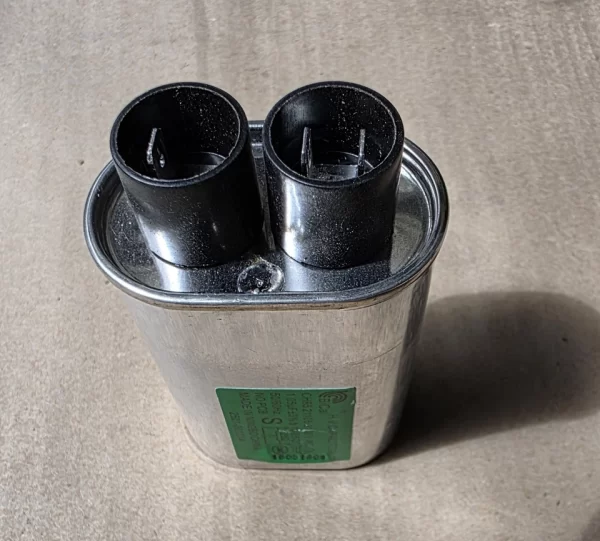 Capacitor For Microwave 1UF 240 Volts Ac - Image 2