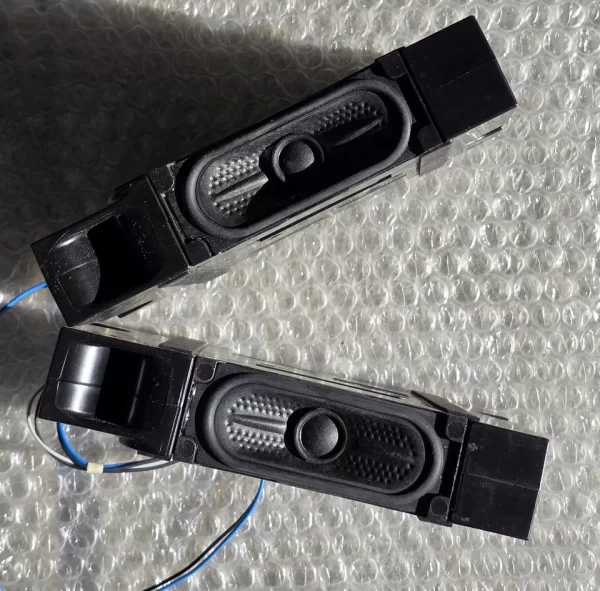LG 65UN7300 PTC SET OF SPEAKERS - Image 3