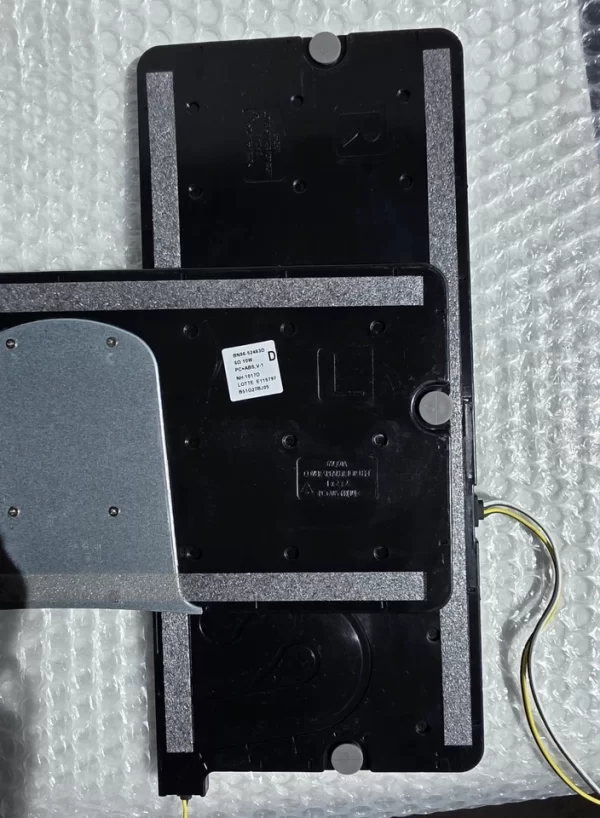 Samsung UA75AU8000W Set of Speakers - Image 2