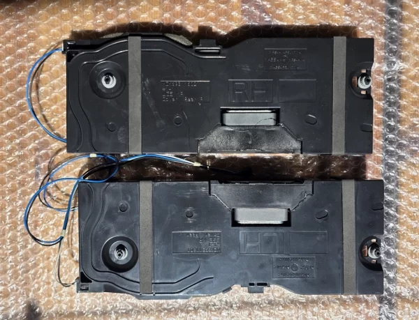 A Pair Of Speakers For Hisense Tv 65U8G, EAB64370902 - Image 2